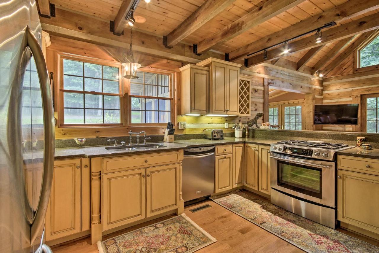 Creekside Berkeley Springs Cabin On 35 Acres! Exterior photo