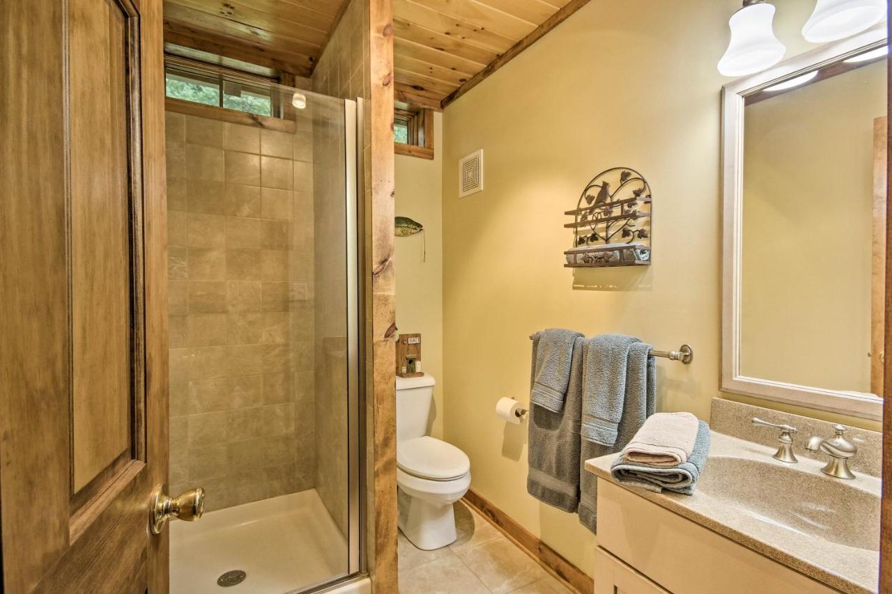 Creekside Berkeley Springs Cabin On 35 Acres! Exterior photo